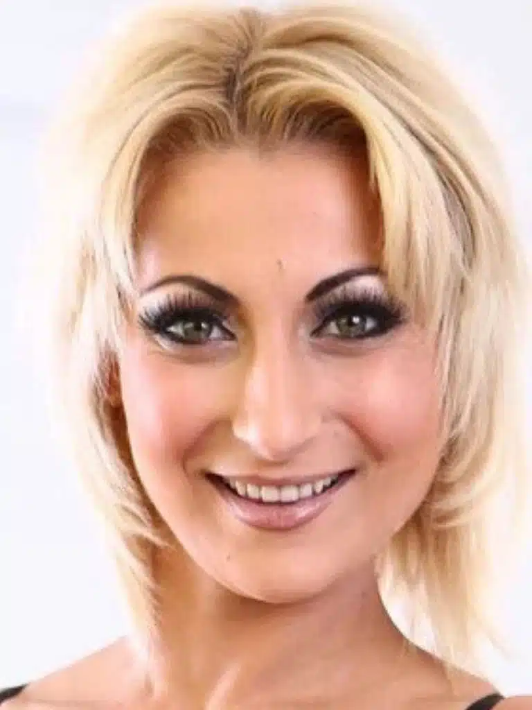 Celine Doll Biography: Wiki, Age, Career, Height, Weight, Boyfriend, Net Worth & More